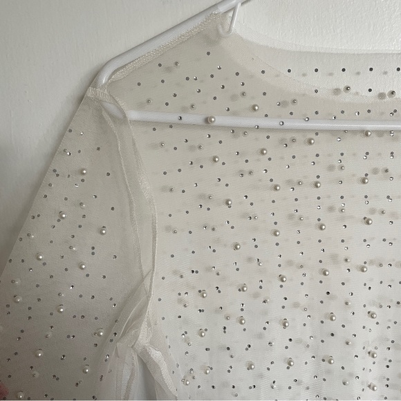 Long sleeved sheer dress with pearls - Picture 5 of 6